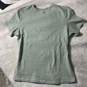 Skims. Size: Small green cotton jersey t shirt